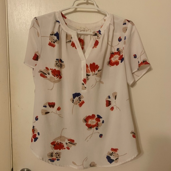 Fun2fun Gregor split neck blouse - Picture 2 of 3